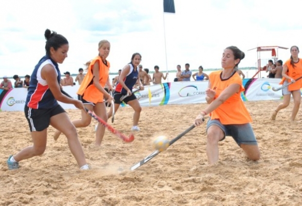 Sabato 5 luglio a Genova è festa con il Beach Hockey