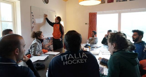 Accademia Nazionale di Hockey: Lunedì 4 aprile Teun de Nooijer a Roma