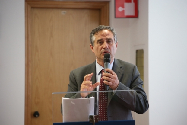 Sergio Mignardi è il presidente della Federazione Italiana Hockey